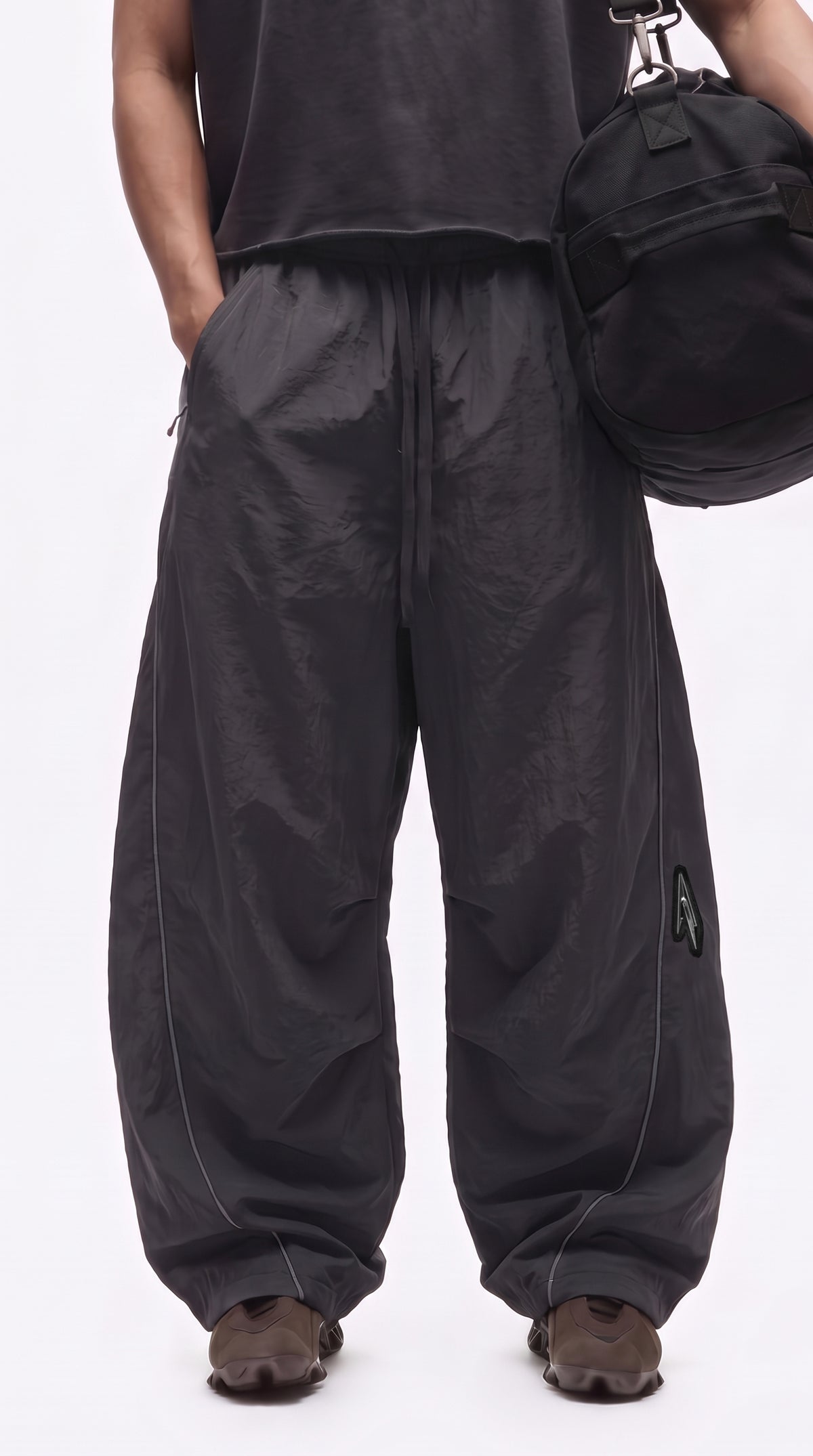 NYLON TRACKPANTS-3