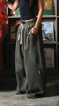 FOREST GREEN WIDE LEGGED SWEATS