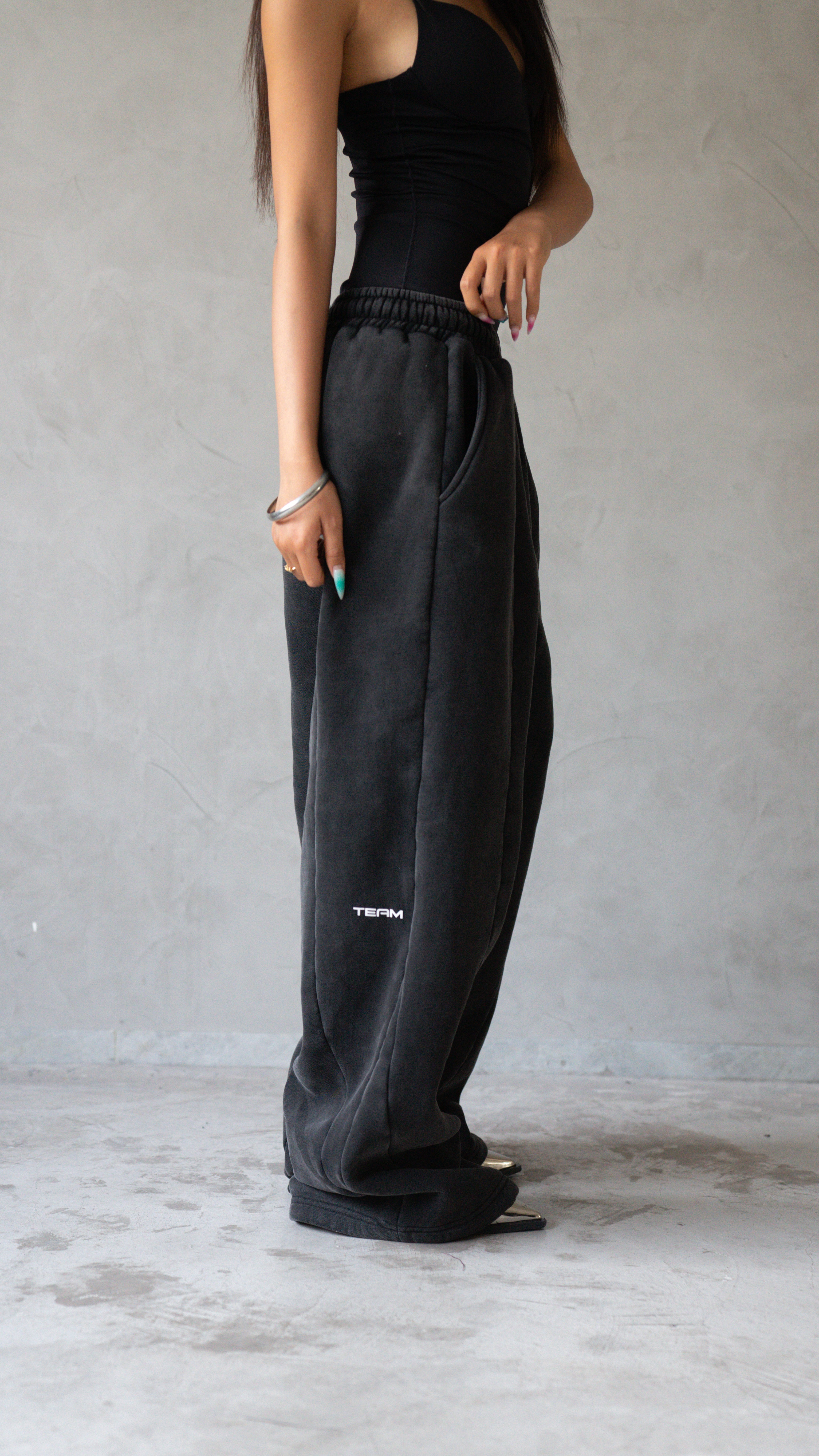 VINTAGE BLACK RACER SWEATS — PRE-ORDER-5